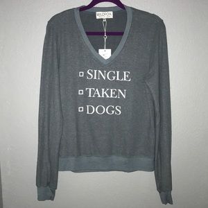 WILDFOX Single Taken Dogs V-Neck Sweater Small
